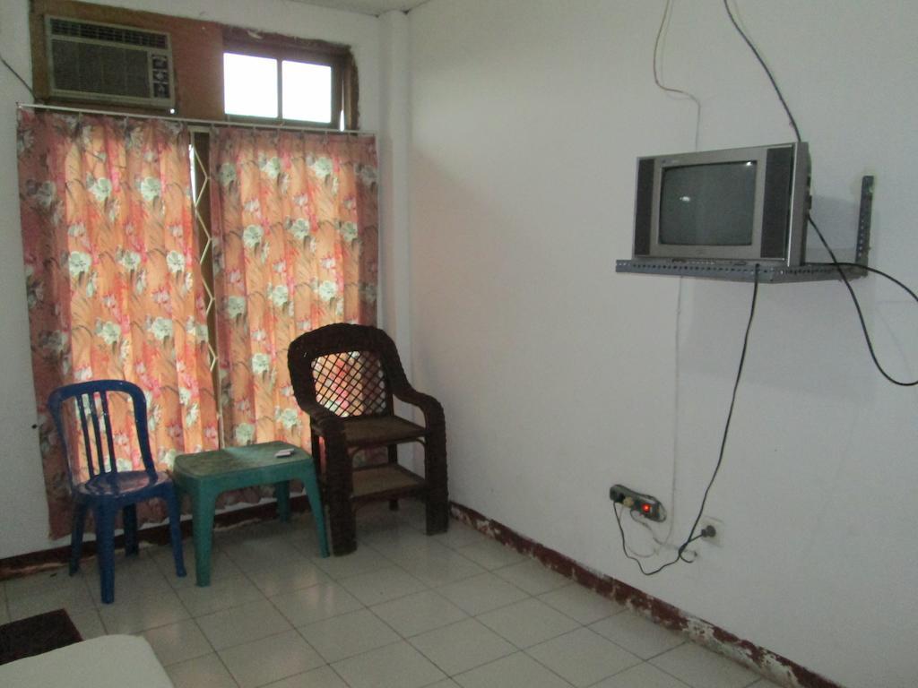 Sinderella Hotel Balikpapan  Rom bilde