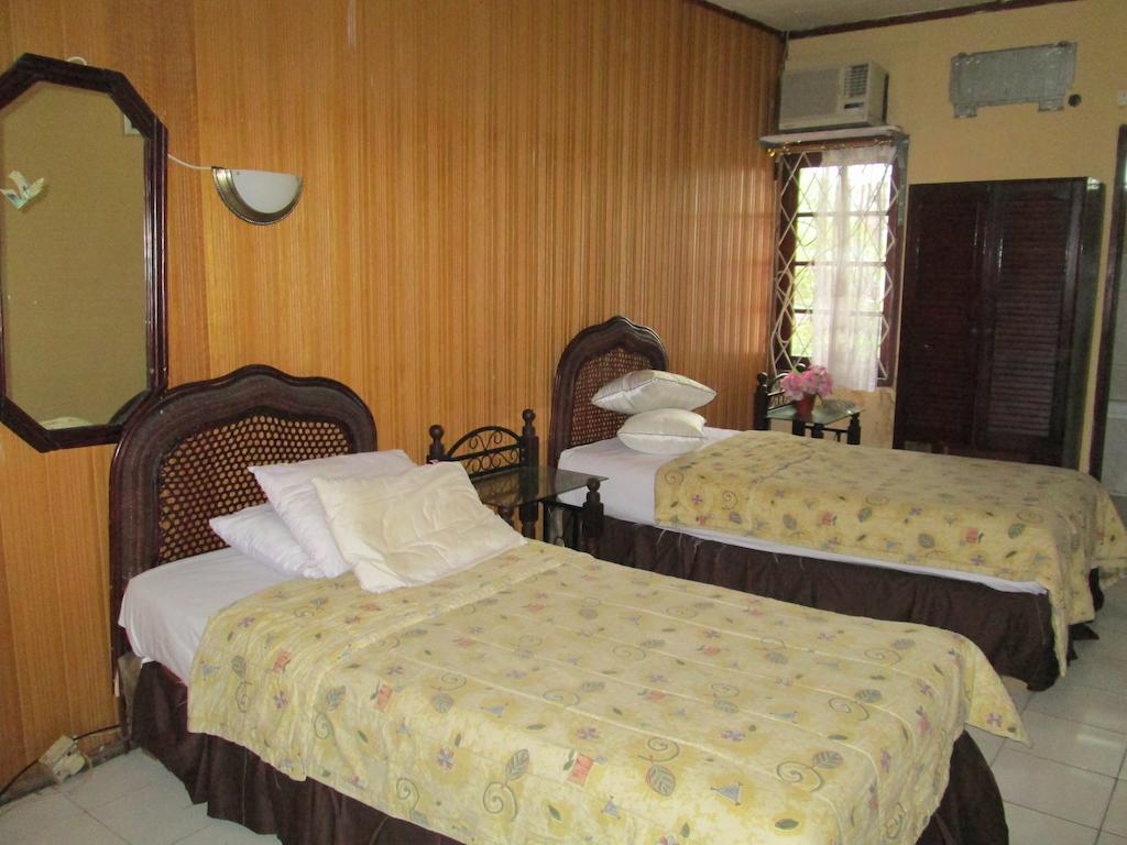 Sinderella Hotel Balikpapan  Eksteriør bilde